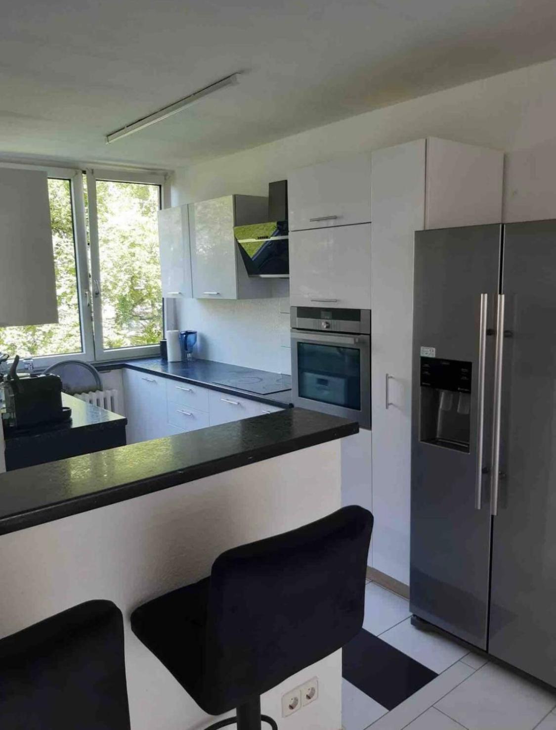Messe Airport Elegant Homestay *